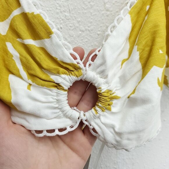 NWT One And Only Mustard Yellow Floral Prairie - Picture 4 of 9